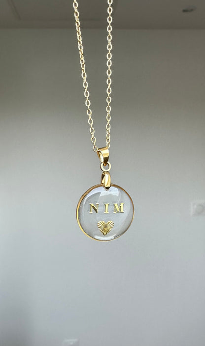 ORCHIDÉE - Pendentif coeur ou rond (initiales et dates)