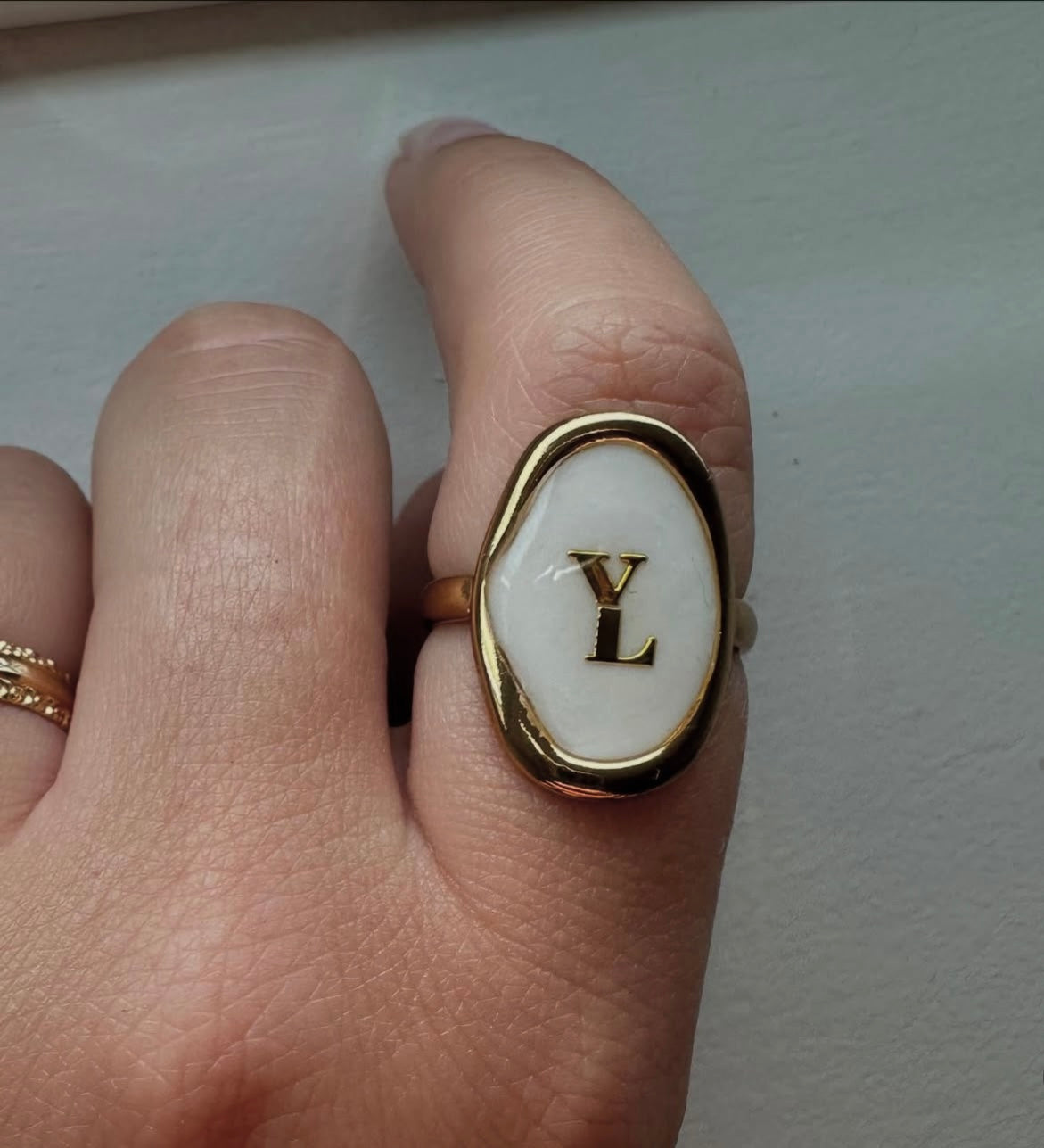 ACHILLÉE - Bague Ajustable Dorée à Personnaliser.